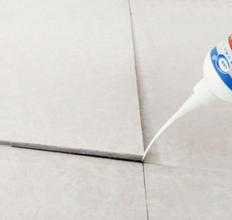 肃宁瓷砖空鼓维修公司分享卫生间瓷砖脱落的原因可能有以下几点